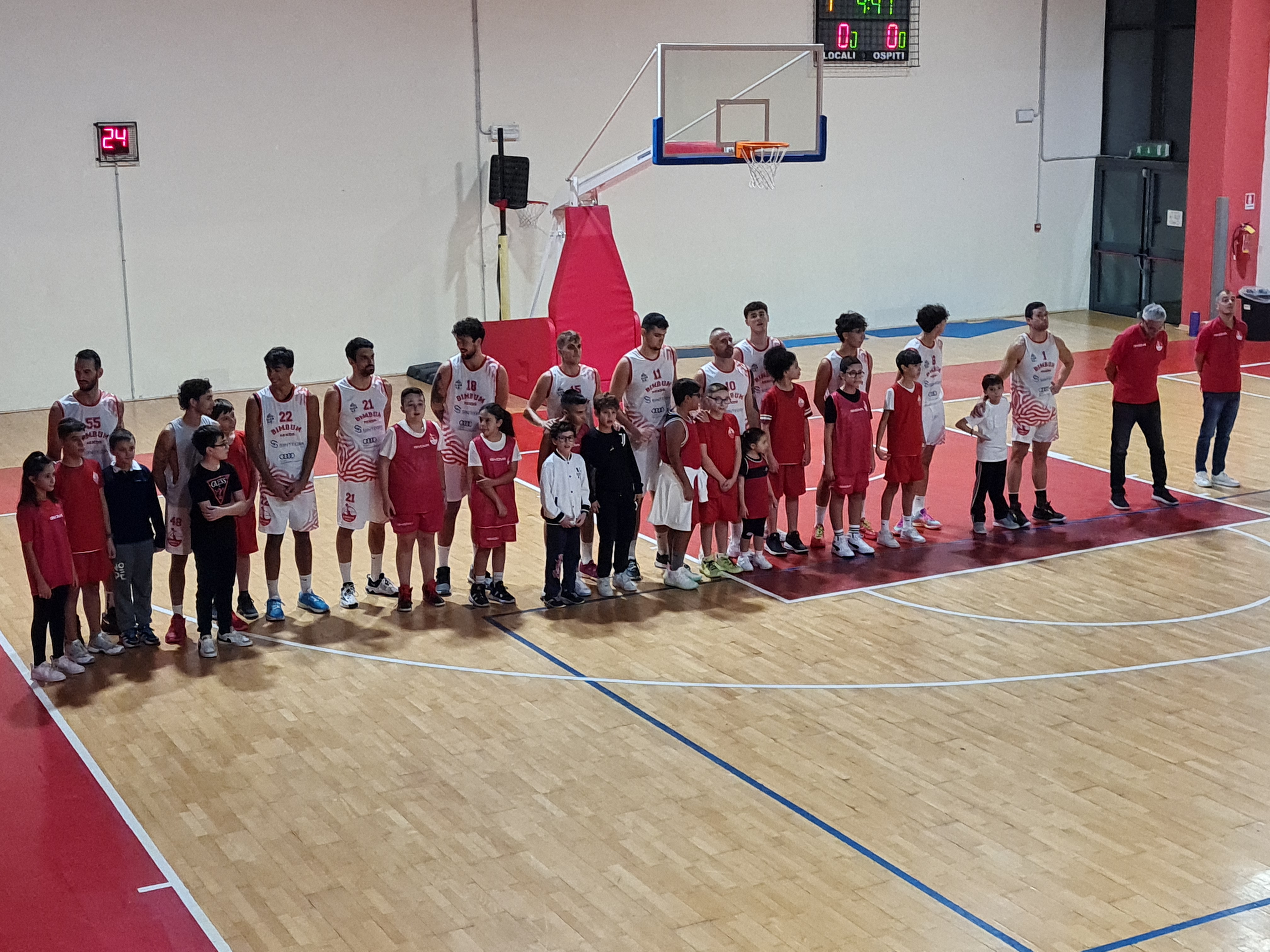 Basket, Catanzaro batte la Sintegra Rende: il derby  finisce 96-69