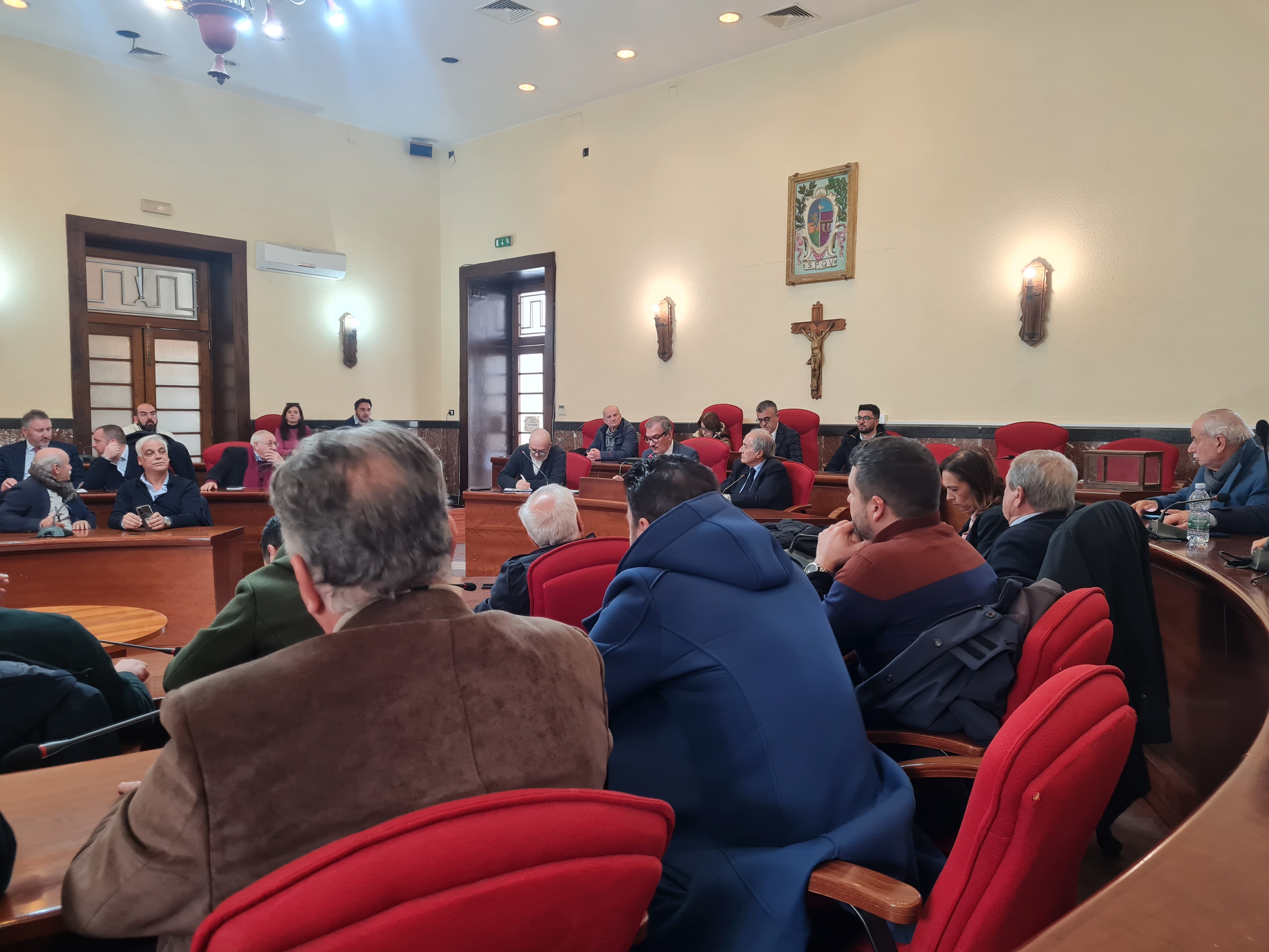 Conferenza dei sindaci vibonesi  eletti i 4 membri del comitato ristretto